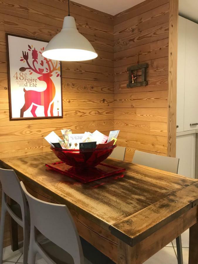Alloggio Turistico Maison S Anselme Vda Aosta Cir 0015 Buitenkant foto